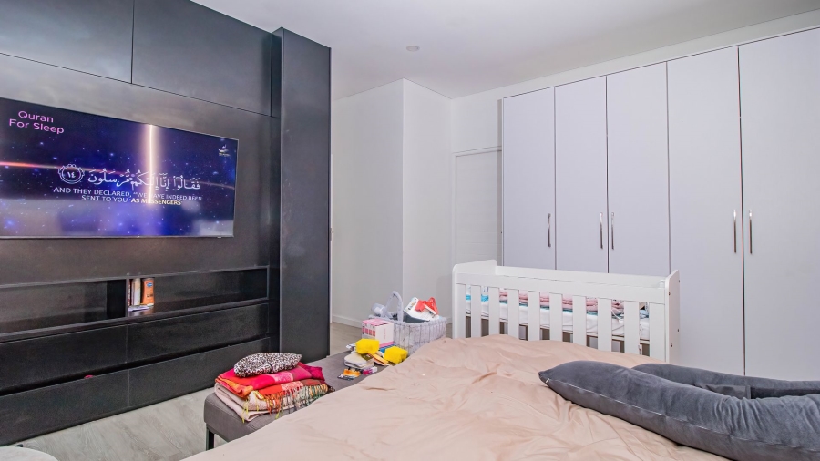 4 Bedroom Property for Sale in Sandown Western Cape